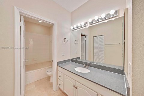 Villa ou maison à vendre à Pembroke Pines, Floride: 3 chambres, 147.99 m2 № 1375409 - photo 13