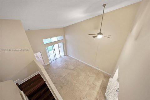 Villa ou maison à vendre à Pembroke Pines, Floride: 3 chambres, 147.99 m2 № 1375409 - photo 27