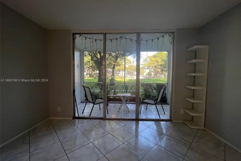 Copropriété à vendre à Lauderdale Lakes, Floride: 2 chambres, 89.19 m2 № 1384507 - photo 17