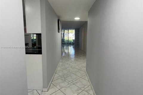 Copropriété à vendre à Lauderdale Lakes, Floride: 2 chambres, 89.19 m2 № 1384507 - photo 6