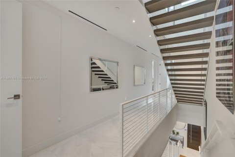 Copropriété à vendre à Aventura, Floride: 4 chambres, 310.67 m2 № 1384461 - photo 19