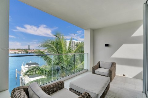 Copropriété à vendre à Aventura, Floride: 4 chambres, 310.67 m2 № 1384461 - photo 1