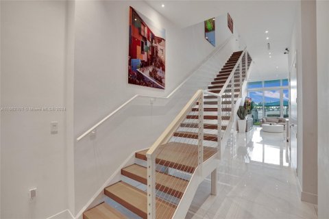 Copropriété à vendre à Aventura, Floride: 4 chambres, 310.67 m2 № 1384461 - photo 12