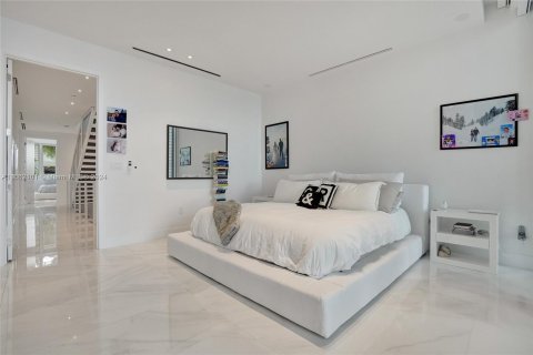 Condominio en venta en Aventura, Florida, 4 dormitorios, 310.67 m2 № 1384461 - foto 13