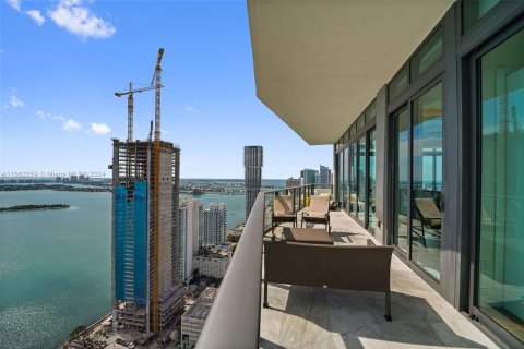 Condominio en venta en Miami, Florida, 5 dormitorios, 238.67 m2 № 1384462 - foto 29