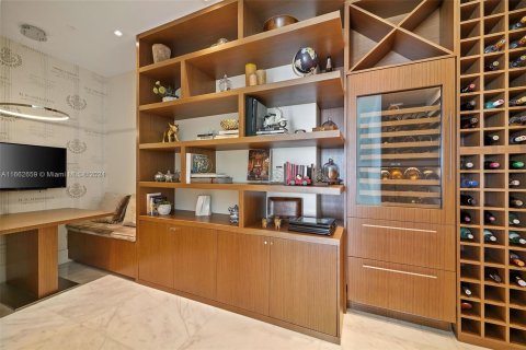 Condominio en venta en Miami, Florida, 5 dormitorios, 238.67 m2 № 1384462 - foto 26