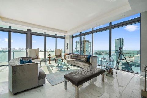 Copropriété à vendre à Miami, Floride: 5 chambres, 238.67 m2 № 1384462 - photo 6