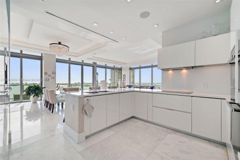 Copropriété à vendre à Miami, Floride: 5 chambres, 238.67 m2 № 1384462 - photo 5