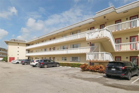 Studio in the Condo in Fort Lauderdale, Florida  № 1120136 - photo 1