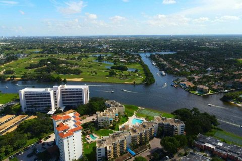 Condominio en venta en North Palm Beach, Florida, 3 dormitorios, 183.76 m2 № 1120135 - foto 3