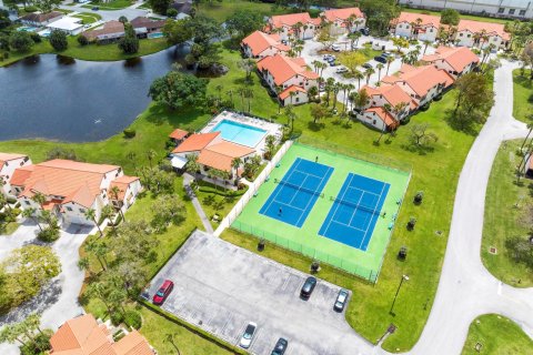 Copropriété à vendre à Boynton Beach, Floride: 2 chambres, 92.53 m2 № 1096344 - photo 2