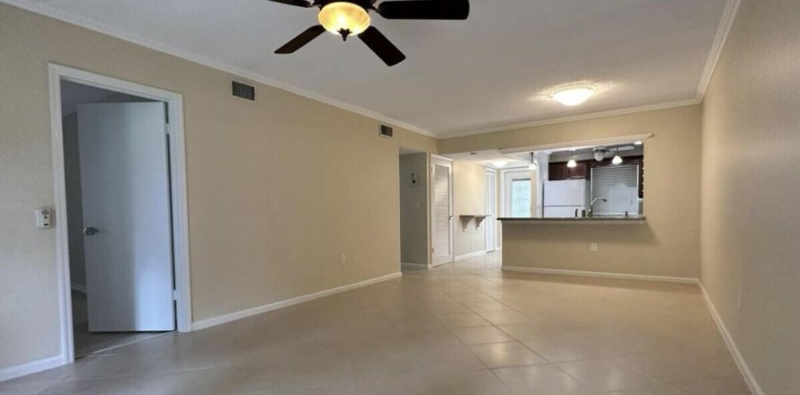 Condo in Boca Raton, Florida, 2 bedrooms  № 1174773