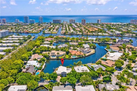 Villa ou maison à vendre à Fort Lauderdale, Floride: 4 chambres, 480.3 m2 № 976541 - photo 1