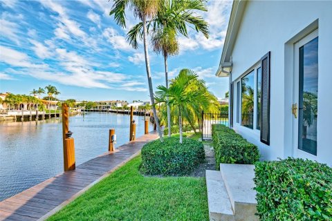 Casa en venta en Fort Lauderdale, Florida, 4 dormitorios, 480.3 m2 № 976541 - foto 7