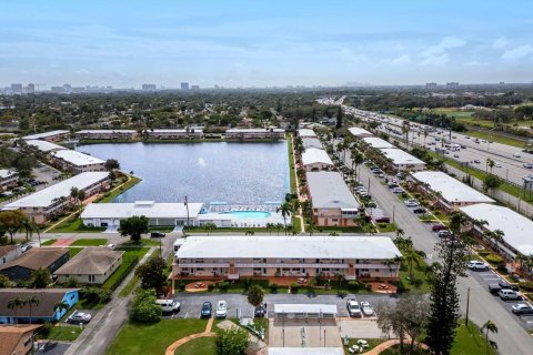 Condominio en venta en Hallandale Beach, Florida, 1 dormitorio, 58.06 m2 № 976590 - foto 10