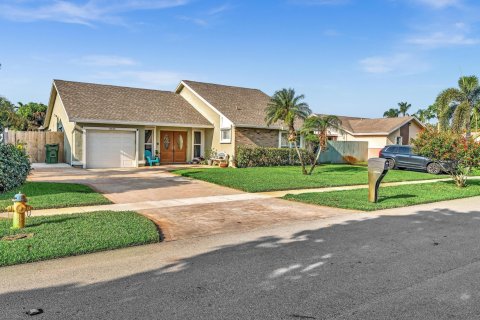 Villa ou maison à vendre à Pembroke Pines, Floride: 3 chambres, 138.52 m2 № 1185505 - photo 16