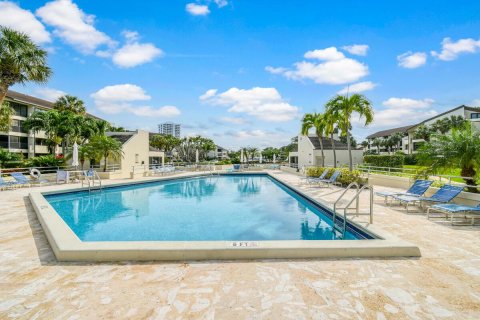 Condominio en venta en North Palm Beach, Florida, 3 dormitorios, 221.01 m2 № 945883 - foto 9
