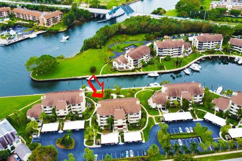 Copropriété à vendre à North Palm Beach, Floride: 3 chambres, 221.01 m2 № 945883 - photo 1
