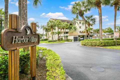 Copropriété à vendre à North Palm Beach, Floride: 3 chambres, 221.01 m2 № 945883 - photo 14