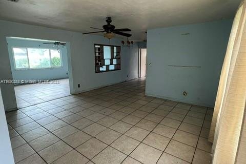 House in Miramar, Florida 3 bedrooms, 182.37 sq.m. № 1332547 - photo 2