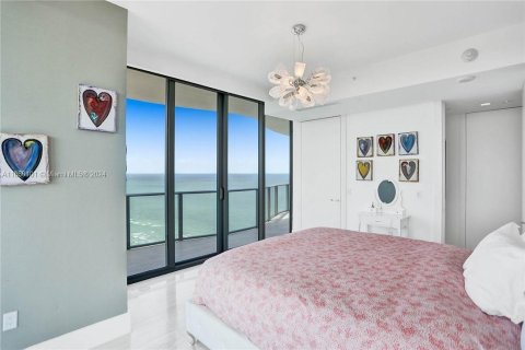 Condo in Sunny Isles Beach, Florida, 3 bedrooms  № 1332495 - photo 27