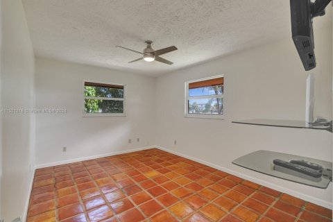 Casa en venta en Davie, Florida, 4 dormitorios, 358.6 m2 № 1009017 - foto 11