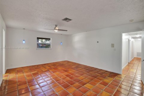 Casa en venta en Davie, Florida, 4 dormitorios, 358.6 m2 № 1009017 - foto 16