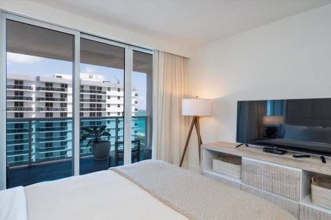 Condo in Miami Beach, Florida, 3 bedrooms  № 1175700 - photo 12