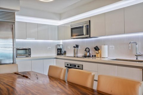 Condo in Miami Beach, Florida, 3 bedrooms  № 1175700 - photo 6