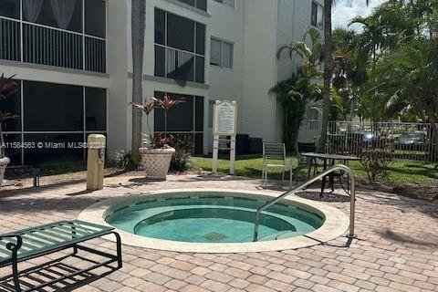 Condominio en venta en Tamarac, Florida, 1 dormitorio, 64.57 m2 № 1175659 - foto 24