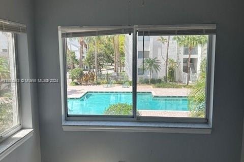 Condominio en venta en Tamarac, Florida, 1 dormitorio, 64.57 m2 № 1175659 - foto 11