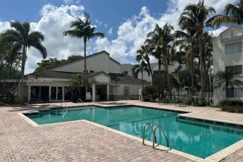 Condo in Tamarac, Florida, 1 bedroom  № 1175659 - photo 23