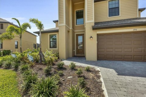 House in Port Charlotte, Florida 5 bedrooms, 300.17 sq.m. № 968614 - photo 4