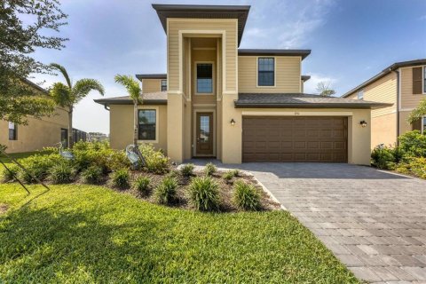 House in Port Charlotte, Florida 5 bedrooms, 300.17 sq.m. № 968614 - photo 3