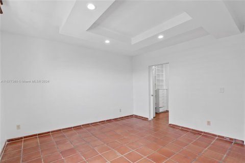 Condominio en venta en Coral Gables, Florida, 1 dormitorio, 84.54 m2 № 1151235 - foto 20