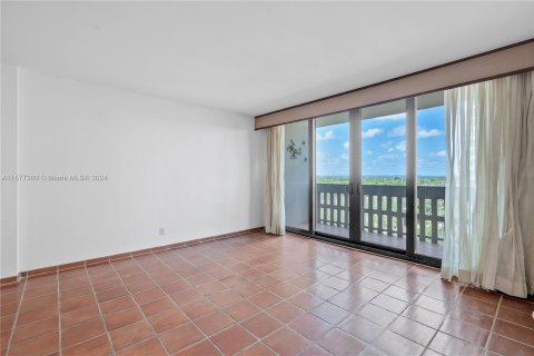 Condominio en venta en Coral Gables, Florida, 1 dormitorio, 84.54 m2 № 1151235 - foto 7