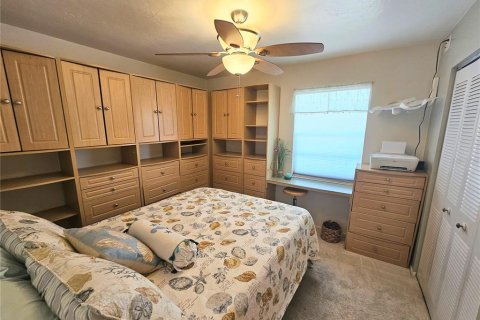 Condo in Rotonda, Florida, 2 bedrooms  № 1124918 - photo 22