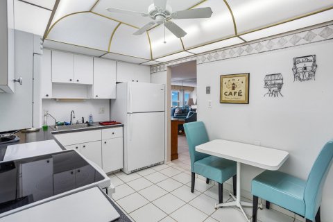 Copropriété à vendre à Pompano Beach, Floride: 2 chambres, 111.48 m2 № 1186256 - photo 18