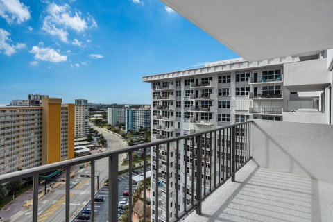 Copropriété à vendre à Pompano Beach, Floride: 2 chambres, 111.48 m2 № 1186256 - photo 12