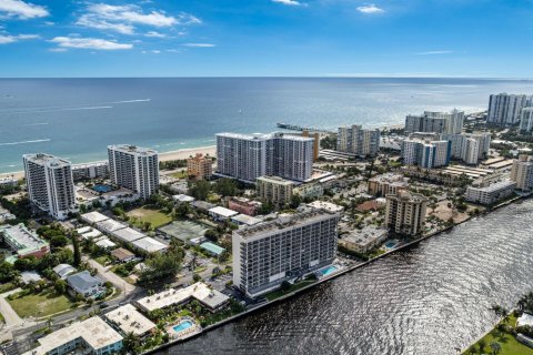 Copropriété à vendre à Pompano Beach, Floride: 2 chambres, 111.48 m2 № 1186256 - photo 6