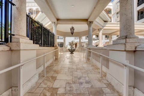 Copropriété à vendre à Boca Raton, Floride: 3 chambres, 308.25 m2 № 1186251 - photo 13