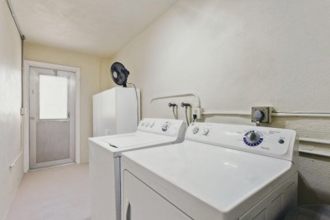 Villa ou maison à vendre à West Palm Beach, Floride: 1 chambre, 72.84 m2 № 1186250 - photo 11