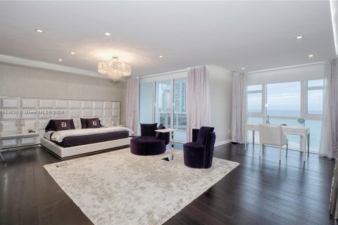 Copropriété à vendre à Sunny Isles Beach, Floride: 3 chambres, 375.79 m2 № 1091335 - photo 15