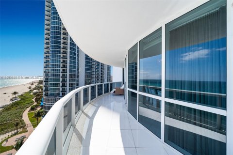 Copropriété à vendre à Sunny Isles Beach, Floride: 3 chambres, 375.79 m2 № 1091335 - photo 6