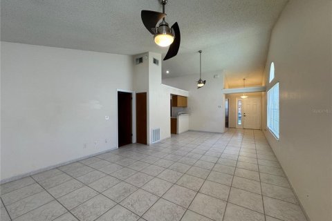 Duplex à vendre à Orlando, Floride: 2 chambres, 97.73 m2 № 1277452 - photo 4