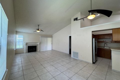 Duplex à vendre à Orlando, Floride: 2 chambres, 97.73 m2 № 1277452 - photo 3