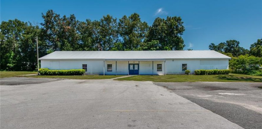 Commercial property in Ocala, Florida № 220586