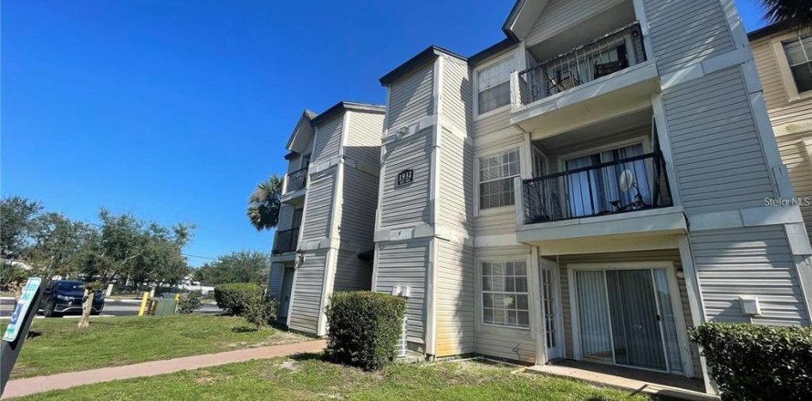 Condominio en Orlando, Florida, 2 dormitorios  № 1351423