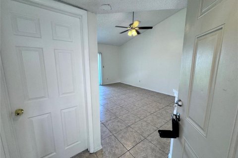 Copropriété à vendre à Orlando, Floride: 2 chambres, 80.27 m2 № 1351423 - photo 2