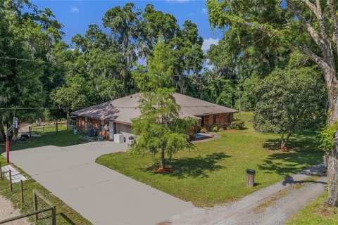 Villa ou maison à vendre à DeLand, Floride: 3 chambres, 195.65 m2 № 1219254 - photo 4